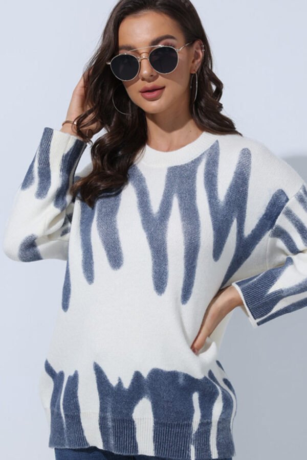 Crew Neck Jumper with Pattern - Image 4